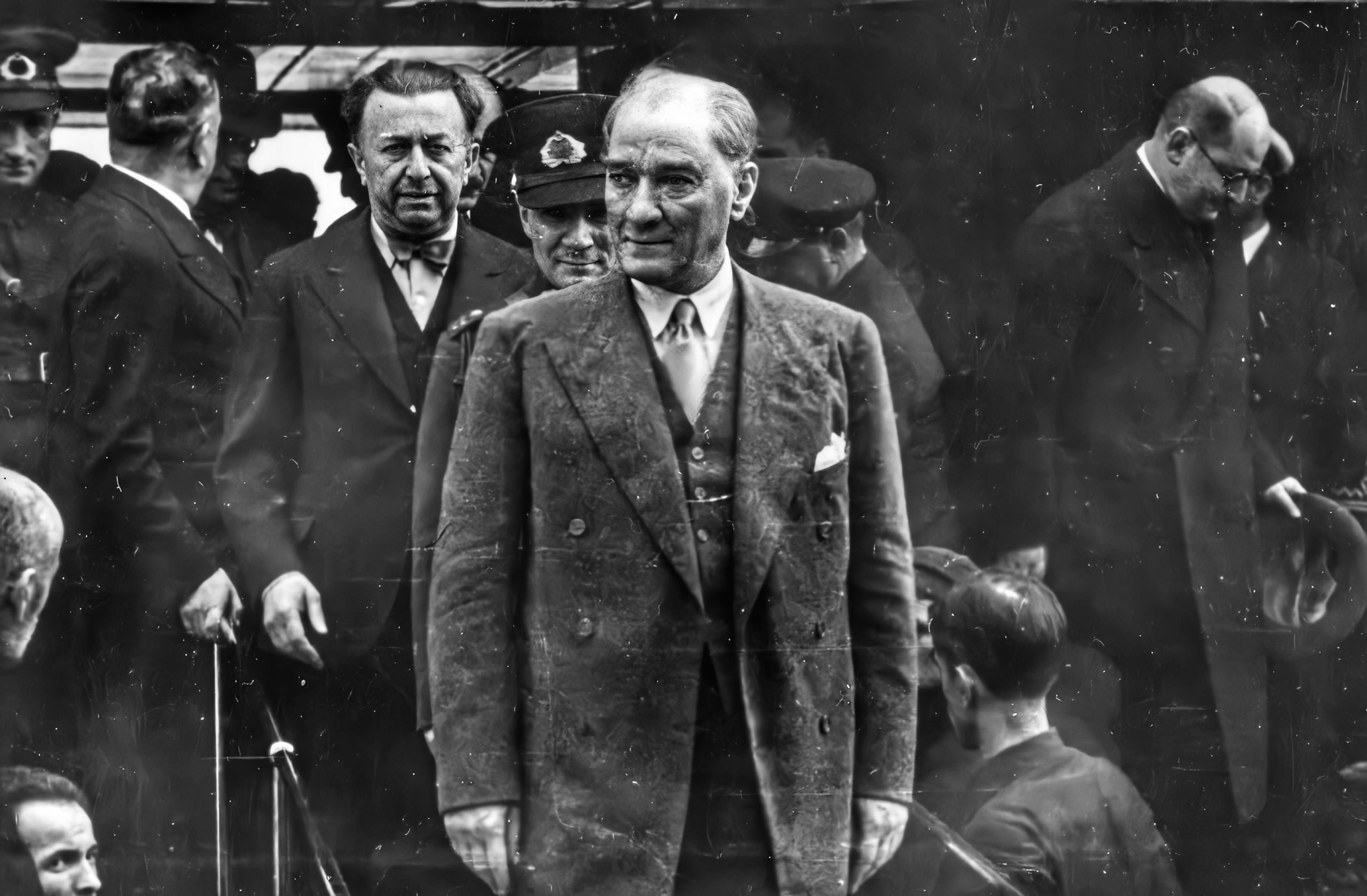 Atatürk ve Şükrü Kaya Fenerbahçe'de, 17 Mayıs 1936.