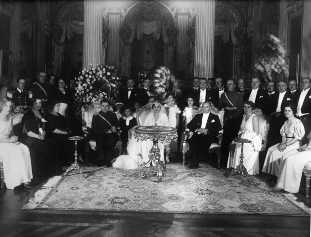İzzettin Çalışlar Paşa’nın kızının Dolmabahçe Sarayı’ndaki düğünü. İstanbul, 14 Eylül 1933.